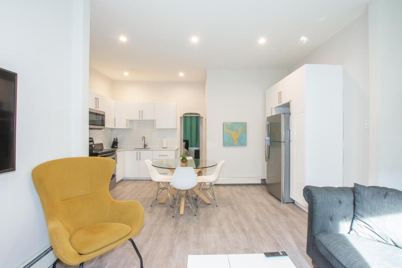 Apartmán Charming Niagara Region Apt. Newly Renovated! Sainte-Catherine Exteriér fotografie